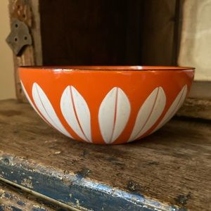 Catherine Holm for Dansk vintage lotus bowl